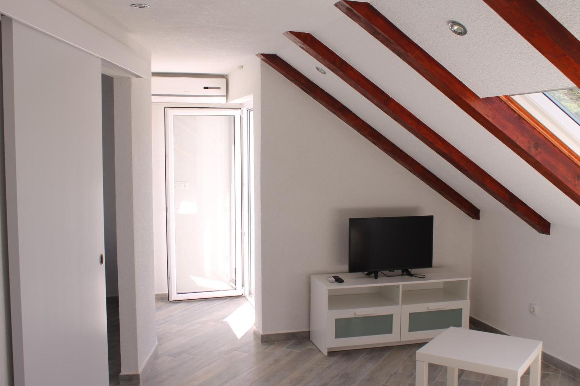 Yerkovic Apartment